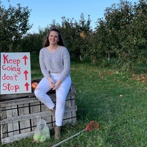 Meet your Posher, Alivia